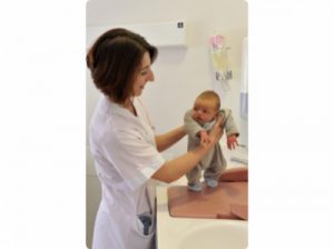 metier auxiliaire de puericulture